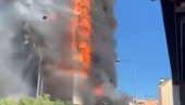 VATRA PROGUTALA SOLITER: Zgrada od 15 spratova izgorela kao šibica (VIDEO) VATRA PROGUTALA SOLITER: Zgrada od 15 spratova izgorela kao šibica (VIDEO)