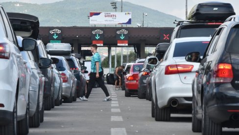 VAŽNO DA ZNATE AKO KREĆETE NA PUT: Evo kakvo je trenutno stanje na graničnim prelazima