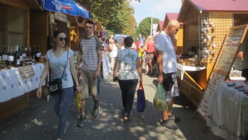 У ОКВИРУ КРСТОВДАНСКИХ СВЕЧАНОСТИ: Етно фест у Параћину заказан за 11. септембар У ОКВИРУ КРСТОВДАНСКИХ СВЕЧАНОСТИ: Етно фест у Параћину заказан за 11. септембар
