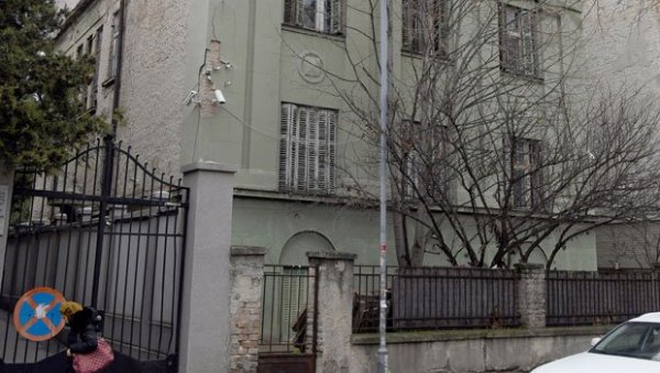 РУШЕЊЕ СКУПЉЕ НЕГО ИЗГРАДЊА: Град у последње три године уклонио 45 од 4.000 нелегалних објеката РУШЕЊЕ СКУПЉЕ НЕГО ИЗГРАДЊА: Град у последње три године уклонио 45 од 4.000 нелегалних објеката