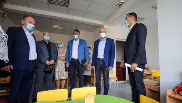 ЗВЕЗДИЦА ОТВАРА ВРАТА: Нови вртић на Чукарици за 200 малишана ЗВЕЗДИЦА ОТВАРА ВРАТА: Нови вртић на Чукарици за 200 малишана