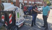 ELEKTRIČNI VAKUM USISIVAČ: Donacija Komunalnom preduzeću “Standard” u Kosovskoj Mitrovici ELEKTRIČNI VAKUM USISIVAČ: Donacija Komunalnom preduzeću “Standard” u Kosovskoj Mitrovici
