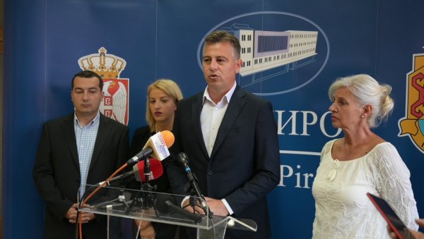 СМЕНА ЋЕ ИПАК БИТИ: Штаб за ванредне истуације у Пироту одлучио СМЕНА ЋЕ ИПАК БИТИ: Штаб за ванредне истуације у Пироту одлучио