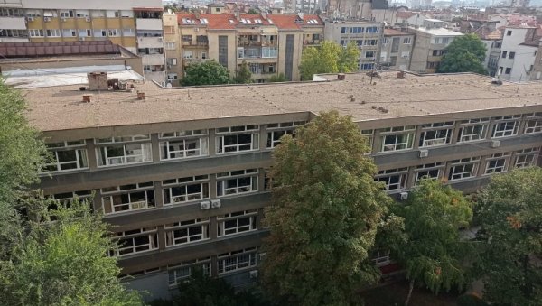 ДИВНА СЦЕНА У БЕОГРАДУ: Боже правде одјекује престоницом, почела нова школска година (ВИДЕО) ДИВНА СЦЕНА У БЕОГРАДУ: Боже правде одјекује престоницом, почела нова школска година (ВИДЕО)