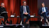 PREDSEDNIK VUČIĆ NA BLEDU: Verujem u ujedinjenu Evropu (FOTO/VIDEO) PREDSEDNIK VUČIĆ NA BLEDU: Verujem u ujedinjenu Evropu (FOTO/VIDEO)