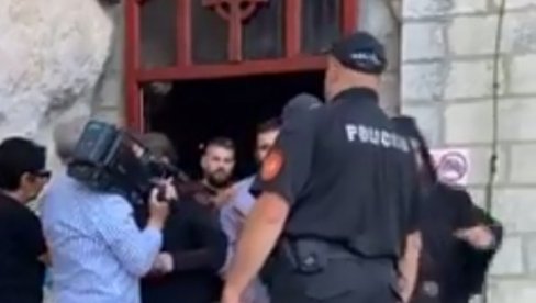 НАПАДНУТ ЦЕТИЊСКИ МАНАСТИР: Сраман инцидент у Црној Гори! (ВИДЕО) НАПАДНУТ ЦЕТИЊСКИ МАНАСТИР: Сраман инцидент у Црној Гори! (ВИДЕО)