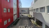PRVI PACIJENTI STIŽU U KOVID BOLNICU: U Novi Sad dolaze lekari sa KiM PRVI PACIJENTI STIŽU U KOVID BOLNICU: U Novi Sad dolaze lekari sa KiM