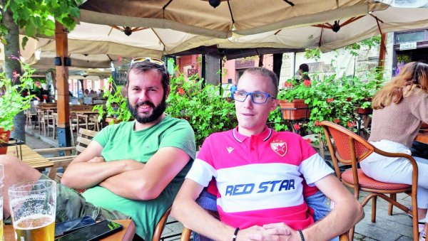 ЧЕСИ КОЈИМА ЈЕ ЗВЕЗДА У КРВИ: Јан и Војтех прате црвено-беле свуда по Европи, имају преко 200 утакмица у ногама ЧЕСИ КОЈИМА ЈЕ ЗВЕЗДА У КРВИ: Јан и Војтех прате црвено-беле свуда по Европи, имају преко 200 утакмица у ногама