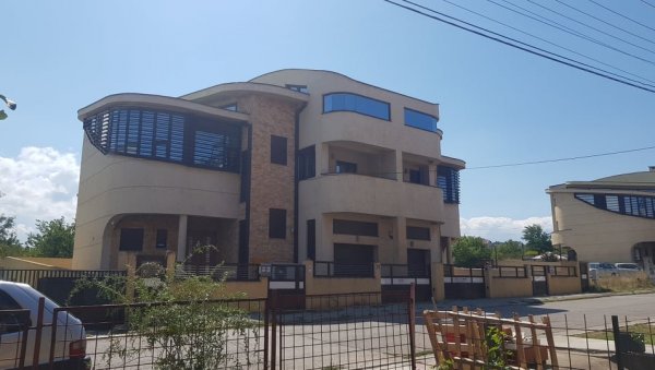 КСЕНИЈА И КРИСТИЈАН НИСУ ОВДЕ! Новости покуцале на врата хакера, чији је нестанак и даље енигма КСЕНИЈА И КРИСТИЈАН НИСУ ОВДЕ! Новости покуцале на врата хакера, чији је нестанак и даље енигма