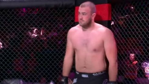 MMA BORAC UBIJEN U PUCNJAVI U NOVOM SADU: Uroš podlegao ranama koje je zadobio sinoć na Detelinari MMA BORAC UBIJEN U PUCNJAVI U NOVOM SADU: Uroš podlegao ranama koje je zadobio sinoć na Detelinari