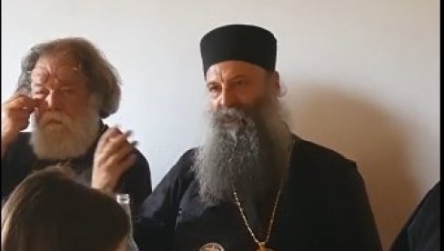 ПАТРИЈАРХ ПОРФИРИЈЕ О УСТОЛИЧЕЊУ МИТРОПОЛИТА ЈОАНИКИЈА: Не желим да се прљам, да каљам свој ум! ПАТРИЈАРХ ПОРФИРИЈЕ О УСТОЛИЧЕЊУ МИТРОПОЛИТА ЈОАНИКИЈА: Не желим да се прљам, да каљам свој ум!