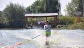 СКИЈАЊЕ НА ВОДИ И ВЕЈКБОРД: Надметање у Националном тренинг центру у Бечмену СКИЈАЊЕ НА ВОДИ И ВЕЈКБОРД: Надметање у Националном тренинг центру у Бечмену