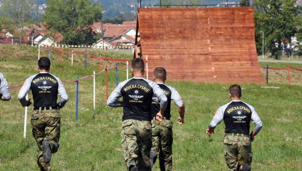 ВУЛИН: Успех припадника војне полиције је тријумф воље (ФОТО) ВУЛИН: Успех припадника војне полиције је тријумф воље (ФОТО)