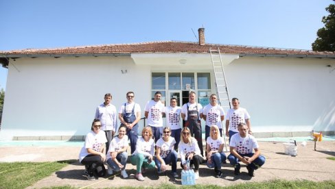 Улепшана Основна школа у Врднику: Клуб волонтера НИС-а наставио са подршком најмлађим суграђанима Улепшана Основна школа у Врднику: Клуб волонтера НИС-а наставио са подршком најмлађим суграђанима