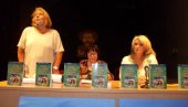 ИСПОВЕСТ СВЕШТЕНИКУ НАПИСАНА НА МОБИЛНОМ: Промоција необичне књиге одржана у Јагодини ИСПОВЕСТ СВЕШТЕНИКУ НАПИСАНА НА МОБИЛНОМ: Промоција необичне књиге одржана у Јагодини