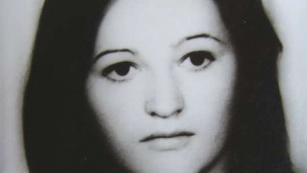 ОТИШЛА У СМРТ ДА СПАСЕ ЧАСТ: Здравко Чолић Милици посветио овај хит (ВИДЕО) ОТИШЛА У СМРТ ДА СПАСЕ ЧАСТ: Здравко Чолић Милици посветио овај хит (ВИДЕО)