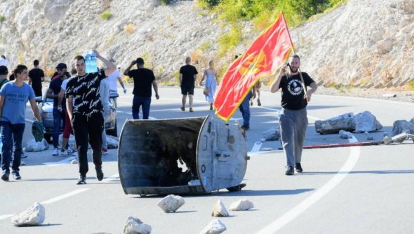 АКЦИЈA СПЕЦИЈАЛНОГ ПОЛИЦИЈСКОГ ОДЕЛЕЊА: Калуђеровић ухапшен због тероризма АКЦИЈA СПЕЦИЈАЛНОГ ПОЛИЦИЈСКОГ ОДЕЛЕЊА: Калуђеровић ухапшен због тероризма
