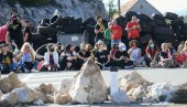 BEZ UPOTREBE GUMENIH METAKA, NIJE PUCANO NA GRAĐANE: Uprava policije CG o zbivanjima na Cetinju prilikom ustoličenja mitropolita Joanikija