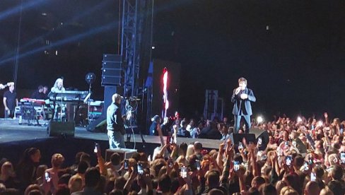 ČOLA ZAPALIO KRAGUJEVAC: Veliko interesovanje za koncert pevačke legende ČOLA ZAPALIO KRAGUJEVAC: Veliko interesovanje za koncert pevačke legende