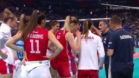 VI STE MENI NAJBOLJE NA SVETU: Selektor Zoran Terzić okupio odbojkašice, o njegovom govoru će se pričati (VIDEO) VI STE MENI NAJBOLJE NA SVETU: Selektor Zoran Terzić okupio odbojkašice, o njegovom govoru će se pričati (VIDEO)