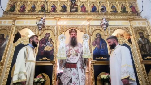 ОВО ЈЕ БЛАГОСЛОВЕН ДАН: Патријарх Порфирије за Новости након устоличења митрополита Јоаникија (ФОТО) ОВО ЈЕ БЛАГОСЛОВЕН ДАН: Патријарх Порфирије за Новости након устоличења митрополита Јоаникија (ФОТО)