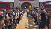 NOVOSTI U PODGORICI: Vernici dočekali patrijarha i mitropolita (FOTO/VIDEO) NOVOSTI U PODGORICI: Vernici dočekali patrijarha i mitropolita (FOTO/VIDEO)