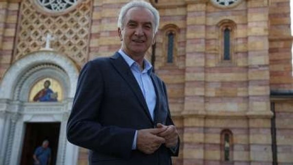 МИРКО ШАРОВИЋ: Устоличење митрополита Јоаникија охрабрење за светосавски народ МИРКО ШАРОВИЋ: Устоличење митрополита Јоаникија охрабрење за светосавски народ