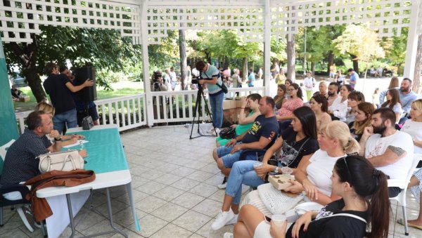 БЕСПЛАТНО ДИГИТАЛНО САВЕТОВАЛИШТЕ 365 ДАНА У ГОДИНИ: Манифестација „Дан родитељства“ у Новом Саду БЕСПЛАТНО ДИГИТАЛНО САВЕТОВАЛИШТЕ 365 ДАНА У ГОДИНИ: Манифестација „Дан родитељства“ у Новом Саду