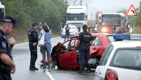 IZA REŠETAKA TEK SVAKI OSMI BAHATI VOZAČ: Zašto je od početka godine izrečen mali broj zatvorskih sankcija za najteže saobraćajne prekršaje IZA REŠETAKA TEK SVAKI OSMI BAHATI VOZAČ: Zašto je od početka godine izrečen mali broj zatvorskih sankcija za najteže saobraćajne prekršaje