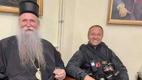 НЕ ПРАШТАЈУ МУ ШТО СЕ ПРЕКРСТИО! Полицајац Кнежевић саслушан и дао јасан одговор! Да ли Црногорци заташкавају аферу Меденица? НЕ ПРАШТАЈУ МУ ШТО СЕ ПРЕКРСТИО! Полицајац Кнежевић саслушан и дао јасан одговор! Да ли Црногорци заташкавају аферу Меденица?