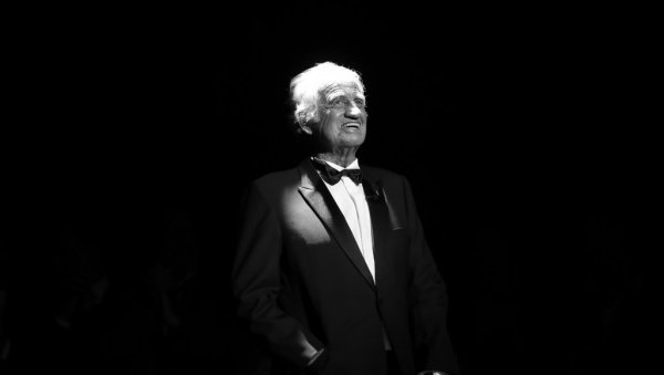 ПРЕМИНУО ЖАН-ПОЛ БЕЛМОНДО: Славни француски глумац умро у 88. години (ФОТО/ВИДЕО) ПРЕМИНУО ЖАН-ПОЛ БЕЛМОНДО: Славни француски глумац умро у 88. години (ФОТО/ВИДЕО)
