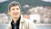 ХРВАТСКИ ПИСАЦ СРАМНО НАПАО НОВАКА: Охоли Ђоковић поштено је заслужио ову ногу у гу*ицу ХРВАТСКИ ПИСАЦ СРАМНО НАПАО НОВАКА: Охоли Ђоковић поштено је заслужио ову ногу у гу*ицу