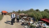 PLAĆAJU GRAD I DRŽAVA: Čišćenje ilegalnih deponija u Ribarima kod Šapca PLAĆAJU GRAD I DRŽAVA: Čišćenje ilegalnih deponija u Ribarima kod Šapca