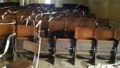 SKANDAL KOD SMEDEREVSKE PALANKE: Vandali uništili Dom kulture u selu Azanja! (FOTO) SKANDAL KOD SMEDEREVSKE PALANKE: Vandali uništili Dom kulture u selu Azanja! (FOTO)