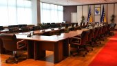 ZOVU OHR DA VRATI SRBE: Primena Inckovog zakona negativno uticala na BiH, bošnjaci se opet uzdaju u pomoć stranaca
