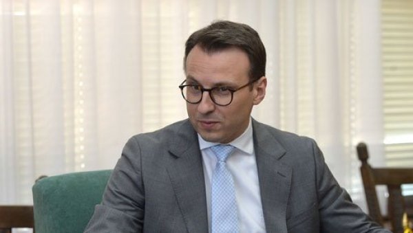 КУРТИ НЕ РАЗУМЕ ПОЛИТИКУ ОДГОВОРНОСТИ Петковић: Драго ми је да је пратио Вучићево обраћање, јер може много тога да научи КУРТИ НЕ РАЗУМЕ ПОЛИТИКУ ОДГОВОРНОСТИ Петковић: Драго ми је да је пратио Вучићево обраћање, јер може много тога да научи