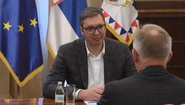 ВАЖАН САСТАНАК: Председник Вучић са Јаном Братуом ВАЖАН САСТАНАК: Председник Вучић са Јаном Братуом