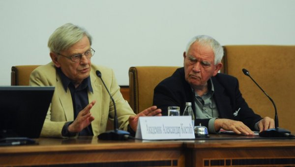 ЗА БЕСМРТНЕ КОНКУРИШЕ 55 КАНДИДАТА: У Српској академији наука и уметности изборни процес при крају, гласање 4. новембра ЗА БЕСМРТНЕ КОНКУРИШЕ 55 КАНДИДАТА: У Српској академији наука и уметности изборни процес при крају, гласање 4. новембра