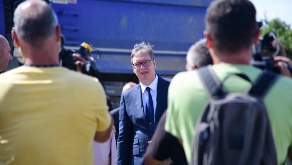 НИЈЕ БИЛО РЕЧИ О ДЕБЛОКАДИ ИНСТИТУЦИЈА БИХ: Вучић поручио - То је питање за Милорада Додика, то су њихове одлуке НИЈЕ БИЛО РЕЧИ О ДЕБЛОКАДИ ИНСТИТУЦИЈА БИХ: Вучић поручио - То је питање за Милорада Додика, то су њихове одлуке