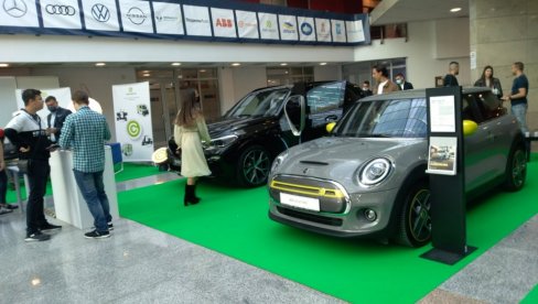 DVODNEVNA KONFERENCIJA U NOVOM SADU: Subvencije za nabavku doprinose razvoju elektromobilnosti (FOTO) DVODNEVNA KONFERENCIJA U NOVOM SADU: Subvencije za nabavku doprinose razvoju elektromobilnosti (FOTO)