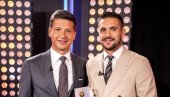 ТАДИЋ ИГРАЧ ГОДИНЕ У ХОЛАНДИЈИ: Марко Пантелић уручио земљаку вредан пехар ТАДИЋ ИГРАЧ ГОДИНЕ У ХОЛАНДИЈИ: Марко Пантелић уручио земљаку вредан пехар