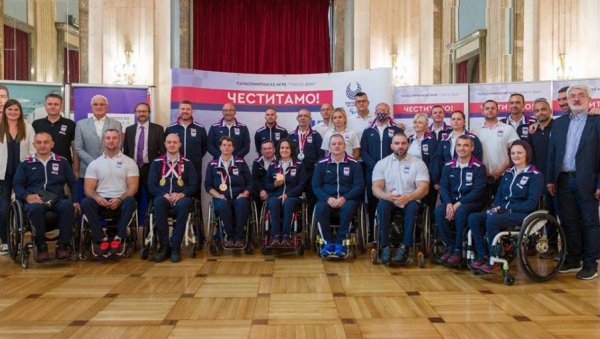 ДОЧЕК ПАРАОЛИМПИЈАЦА У СКУПШТИНИ ГРАДА: Ви сте понос Србије! ДОЧЕК ПАРАОЛИМПИЈАЦА У СКУПШТИНИ ГРАДА: Ви сте понос Србије!