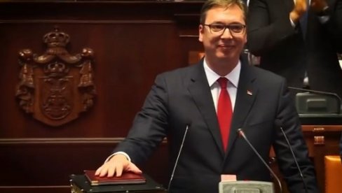 ВУЧИЋ ОБЈАВИО СНИМАК: Трудио сам се и борио, а на народу је да процени резултате! ВУЧИЋ ОБЈАВИО СНИМАК: Трудио сам се и борио, а на народу је да процени резултате!