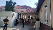 КОРОНА ПРЕСЕК ЗА ПАРАЋИН: Још 22 позитивна налаза, на одељењу 17 хоспитализованих КОРОНА ПРЕСЕК ЗА ПАРАЋИН: Још 22 позитивна налаза, на одељењу 17 хоспитализованих