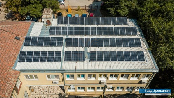 РАЧУН ЗА СТРУЈУ МАЊИ 50 ПОСТО: Соларни панели већ донели уштеду Дечијем диспанзеру у Зрењанину (ФОТО) РАЧУН ЗА СТРУЈУ МАЊИ 50 ПОСТО: Соларни панели већ донели уштеду Дечијем диспанзеру у Зрењанину (ФОТО)