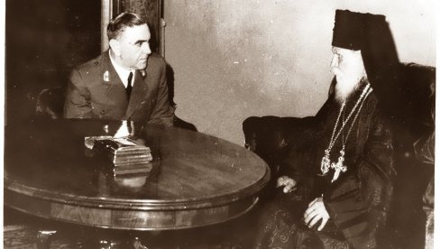 VASKRSAVAJU PAVELIĆEVU PRAVOSLAVNU TVOREVINU: Falsifikovanje istorije, proustaške organizacije i za Božić promovisale genocidne ideje VASKRSAVAJU PAVELIĆEVU PRAVOSLAVNU TVOREVINU: Falsifikovanje istorije, proustaške organizacije i za Božić promovisale genocidne ideje