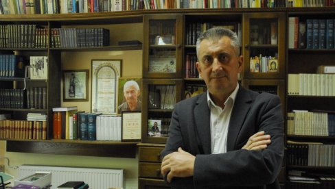 ИНТЕРВЈУ Верољуб Вукашиновић песник, добитник награде Драинац за “Новости”: Глобализују се и свет и свест људи ИНТЕРВЈУ Верољуб Вукашиновић песник, добитник награде Драинац за “Новости”: Глобализују се и свет и свест људи