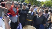 SRCE ZAIGRALO ZBOG NAŠIH OFICIRA! Roditelji i rodbina jedva dočekali da čestitaju najmilijima