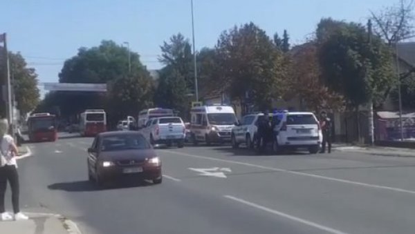 ПЕТ ХИТАЦА У СТАНОДАВЦЕ: Рањавању претходила жустра свађа ПЕТ ХИТАЦА У СТАНОДАВЦЕ: Рањавању претходила жустра свађа