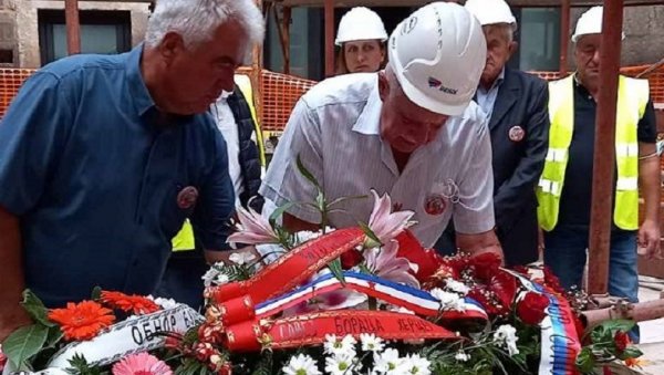 НЕЗАБОРАВНО СЛОБОДАРСТВО РОДОЉУБА БОКЕ: Обележено 78 година расформирања логора на Мамули НЕЗАБОРАВНО СЛОБОДАРСТВО РОДОЉУБА БОКЕ: Обележено 78 година расформирања логора на Мамули